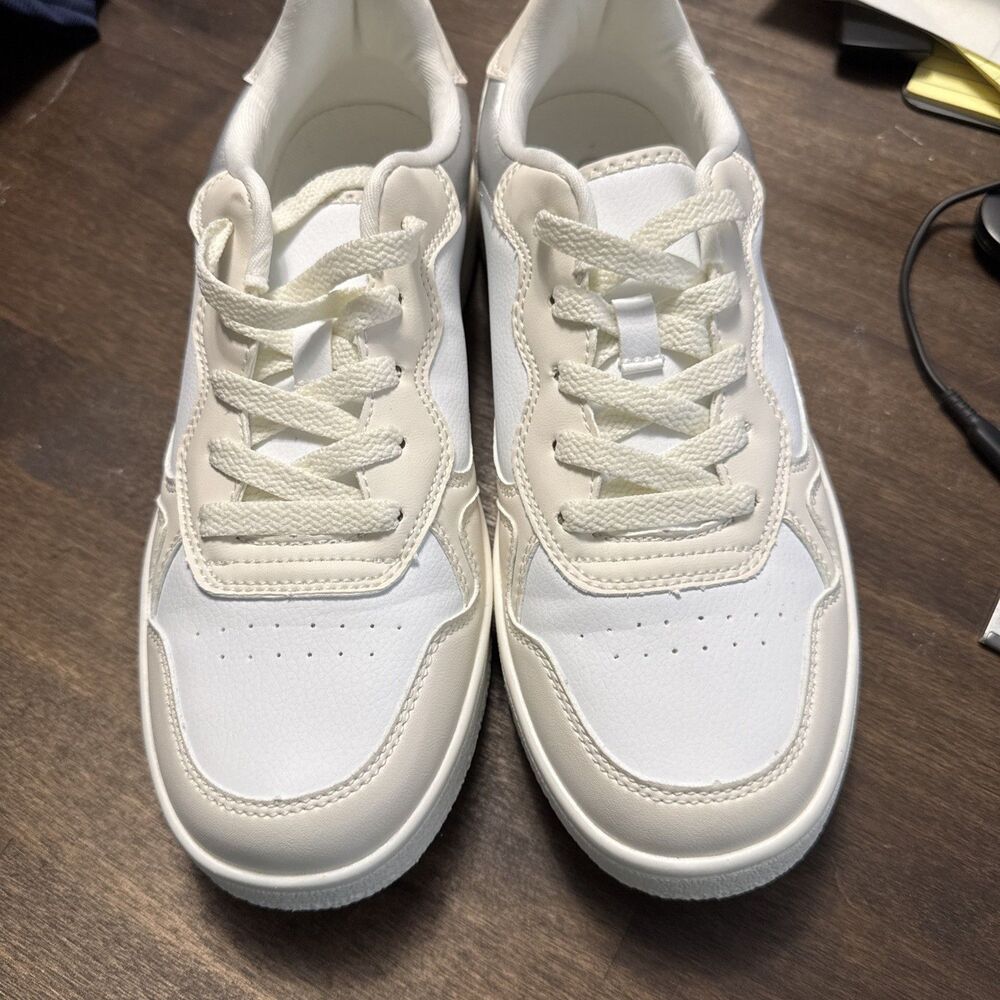 Dream Pairs Women's Fashion Walking Court and Skateboard Sneakers US 9 White